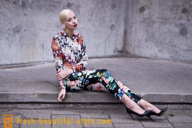Modes bikses ar ziediem - ko vilkt mugurā, konsultāciju stilisti un labāko kombināciju