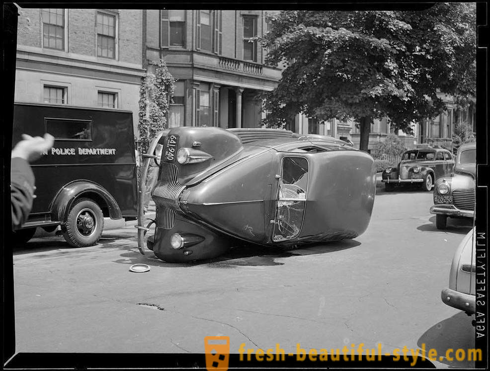 Foto kolekcija negadījumiem uz ceļiem Amerikā gados 1930-1950