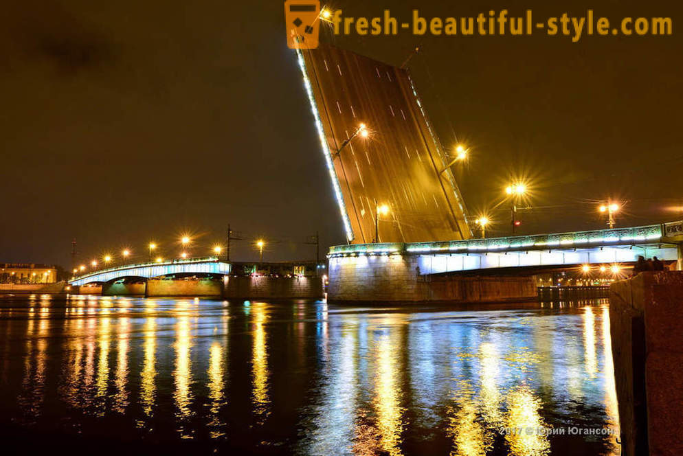 Magic skaistums Sanktpēterburgas tiltiem