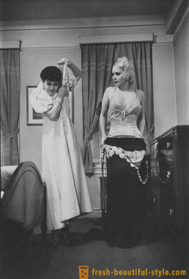 Kā izģērbties guļamistabā: norādījumus 1937 sievietēm