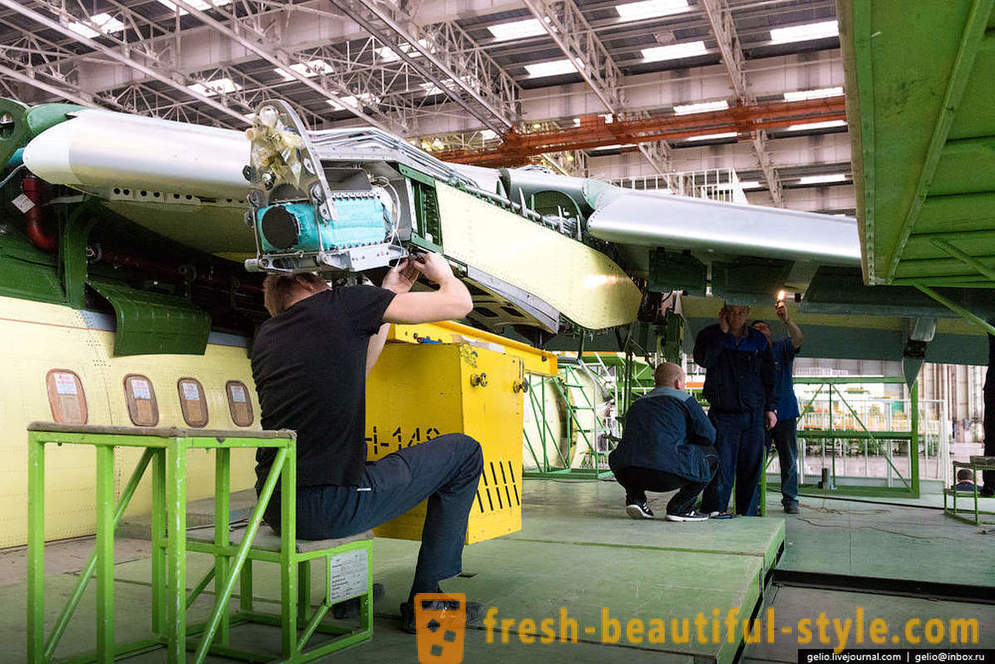 Ražošana Il-96-300 un AN-148. Vaso