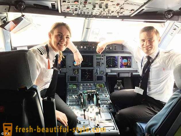 26 gadus vecais brits - jaunākais kapteinis airliner pasaulē