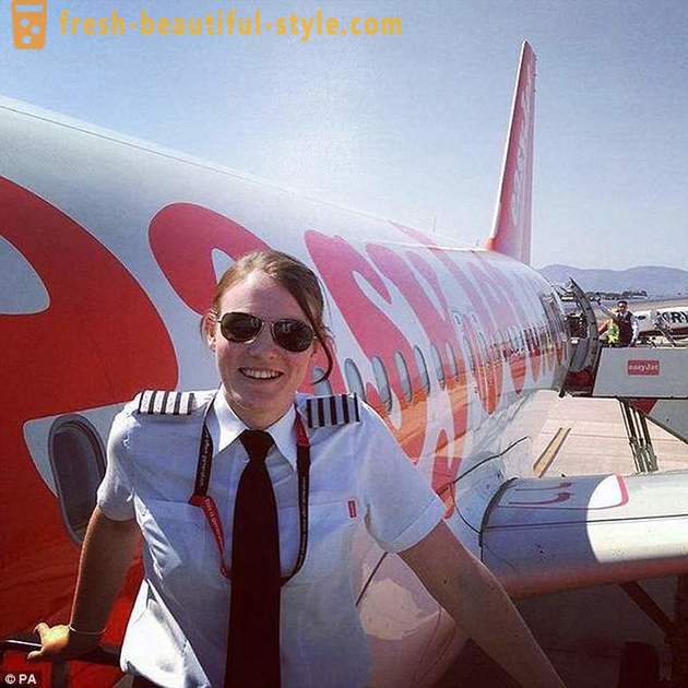 26 gadus vecais brits - jaunākais kapteinis airliner pasaulē