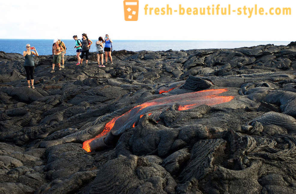 Vulkāniskās lavas plūsmas no Kilauea Hawaii