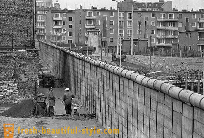 Krišana Berlīnes mūra
