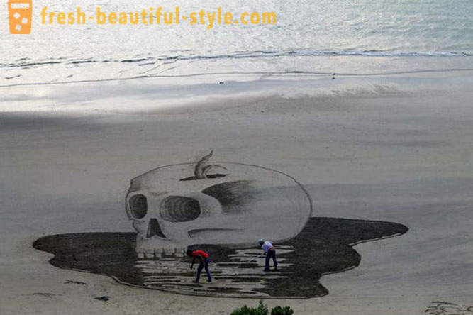 3D-zīmējumi uz smiltīm