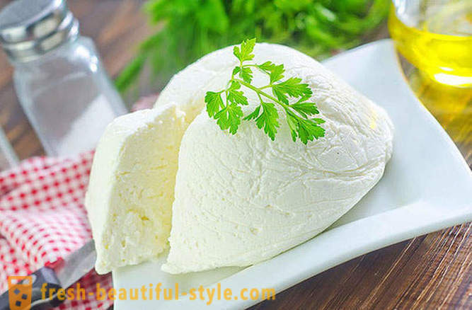 10 praktiskus padomus par to, kā ēst sieru un nesaņem tauku