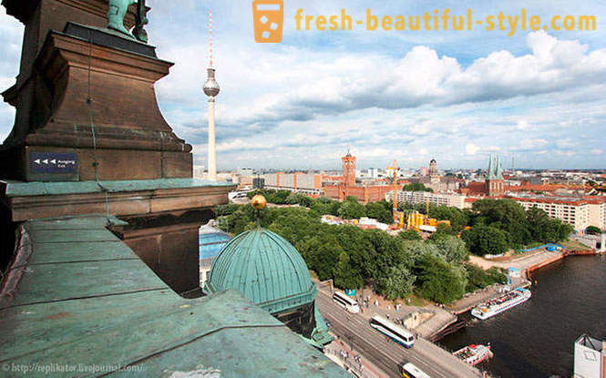 Berlin no augstuma Berlīnes katedrāle