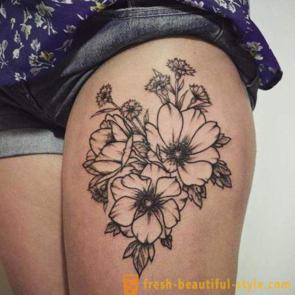 Flower tattoo - oriģināls izteiksmes veids