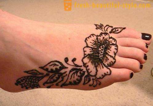 Henna tetovējumi. Kā veikt pagaidu henna tetovējumiem